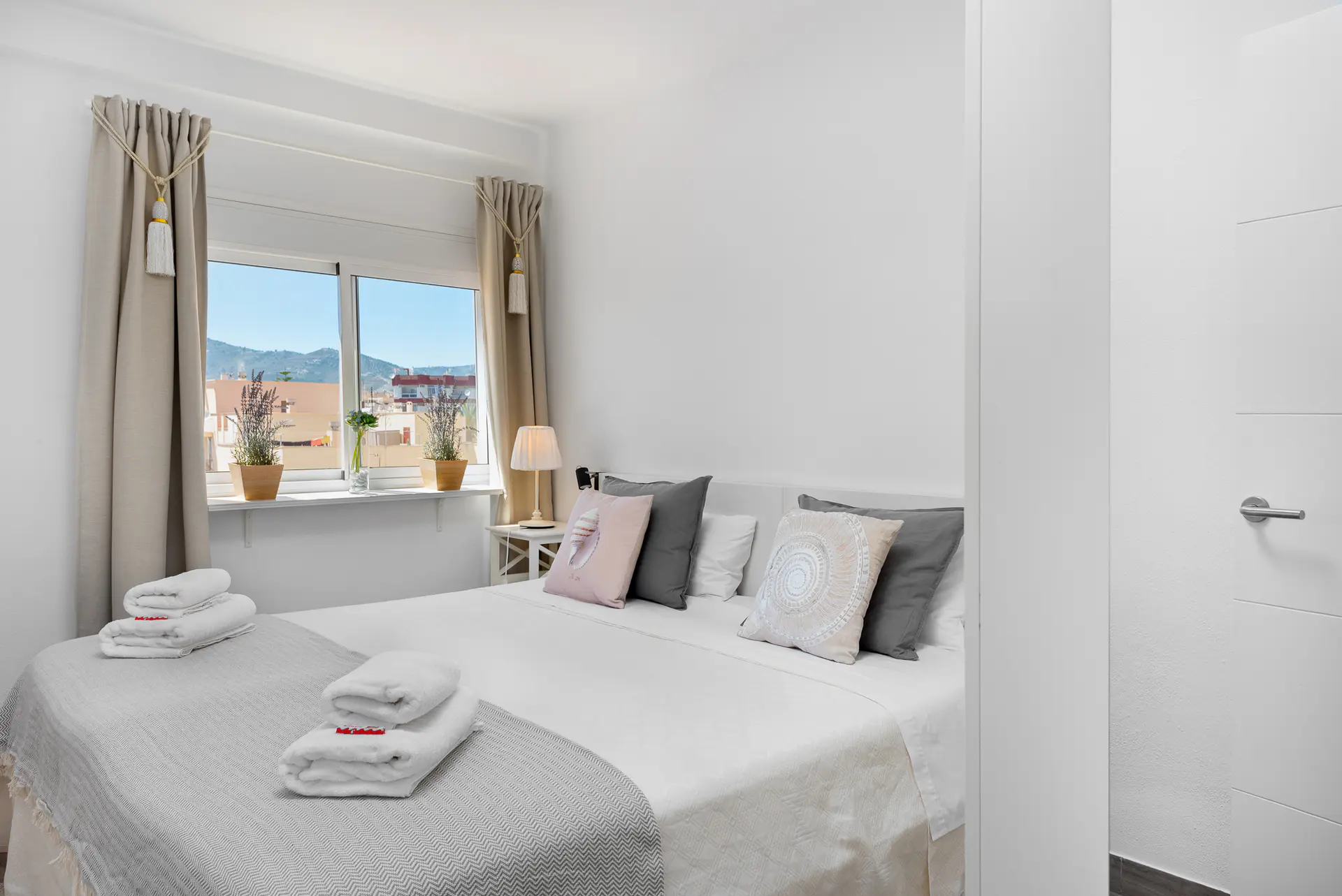 AMARA Playa Strandapartment in Nerja mit Meerblick 3